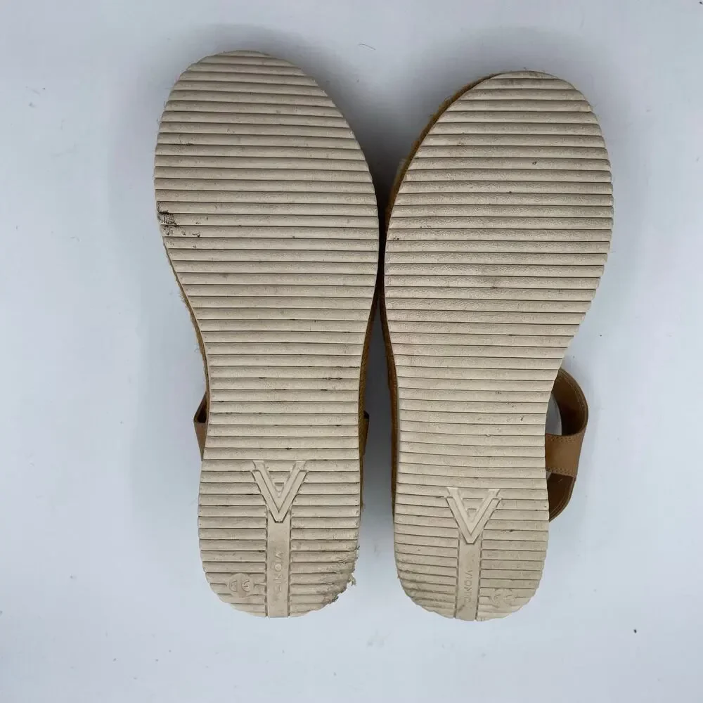 Vionic leather woven